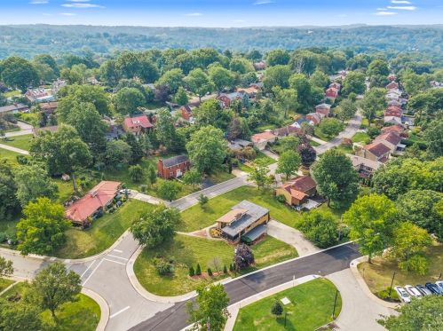 1134 Arrowood Dr, Pittsburgh PA 15243-1802 exterior