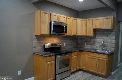 603 52 St, Philadelphia PA 19143-2601 exterior