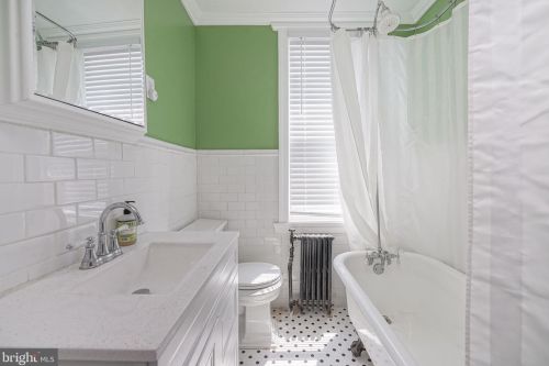 2202 Cumberland St, Philadelphia PA 19125-2204 exterior