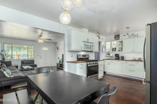 1233 El Camino Dr, Phoenix AZ 85051-9124 exterior