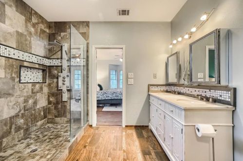 8514 Frst Hts Ln, Austin TX 78749-3500 exterior