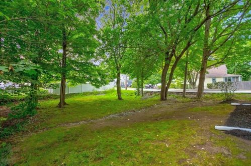 6 Johnson St, Peabody MA 01960-2311 exterior