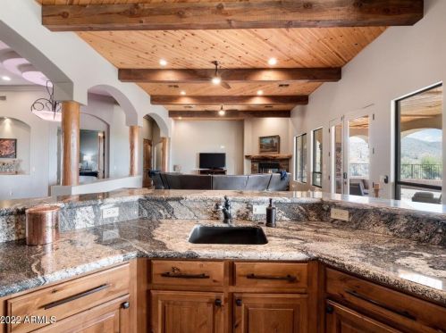 39618 12 St, Phoenix AZ 85086-8850 exterior