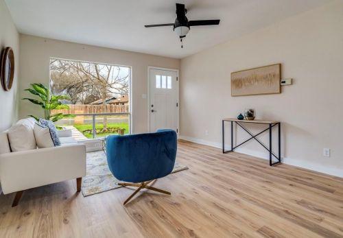 6918 Cherrydale Dr, Austin TX 78745-5344 exterior