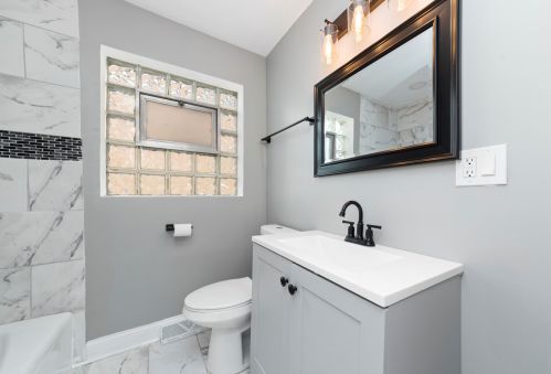 8404 Elizabeth St, Chicago IL  60620-4035 exterior