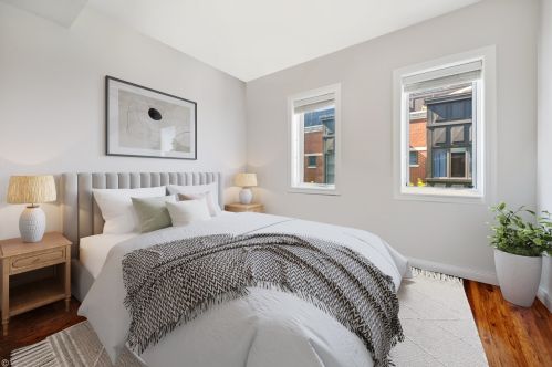 446 Superior St, Chicago IL  60654-3497 exterior