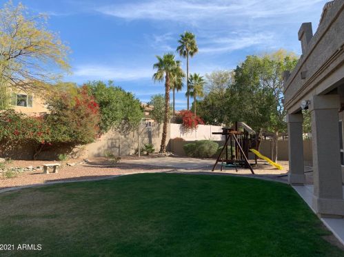 1340 Amberwood Dr, Phoenix AZ 85048-9314 exterior