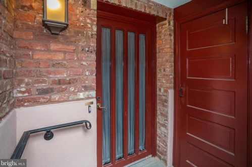 1759 Willard St, Washington, DC 20009-1718