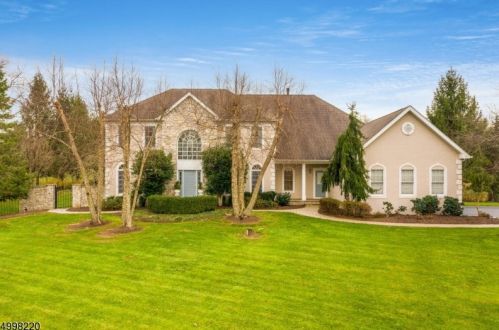 4 Christie Way, Branchburg, NJ 08853-5003