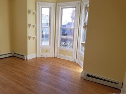 73 Prospect St, New Britain CT  06051-2524 exterior