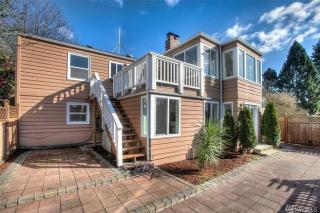 3507 31 Ave, Seattle WA  98199-1711 exterior