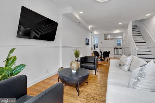 1320 Florida Ave, Washington DC  20009-4808 exterior