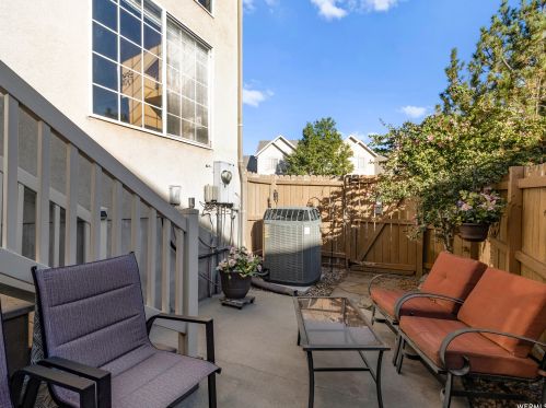 9450 Meckailee Cv, Sandy UT 84070 exterior