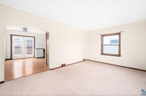 31 Palm St, Duluth MN 55811-3411 exterior