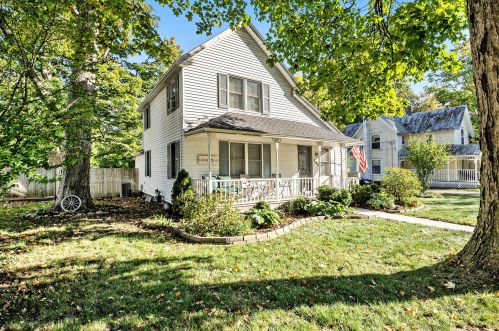 223 Superior St, Wayland, MI 49348-1141