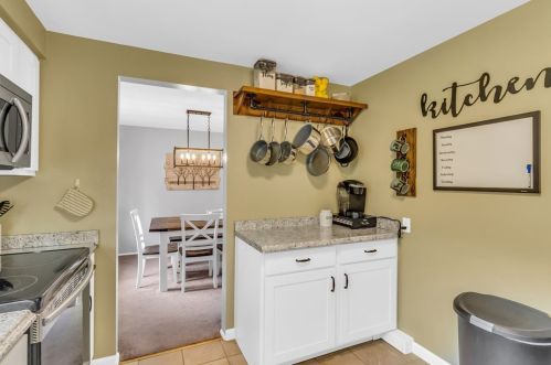 165 Conneaut Dr, Pittsburgh PA 15239-2630 exterior