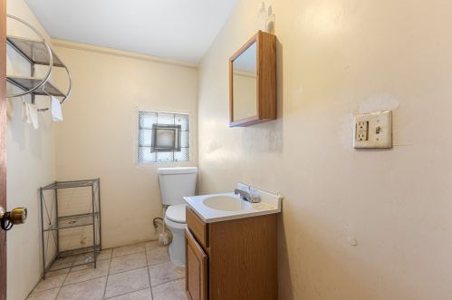 7439 Wabash Ave, Chicago IL 60619-1627 exterior