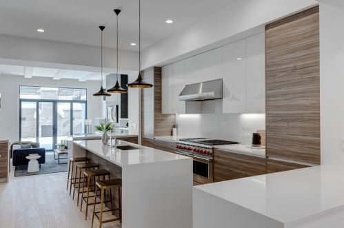 1909 Dayton St, Chicago IL 60614-5028 exterior