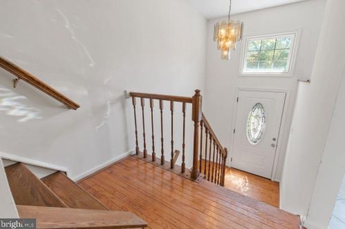 5214 Martinique Ln, Alexandria VA  22315-3936 exterior