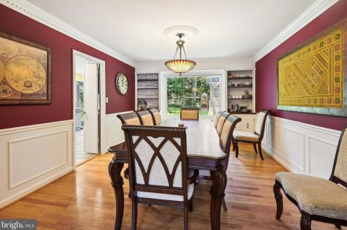 10316 Gainsborough Rd, Rockville MD 20854-4043 exterior