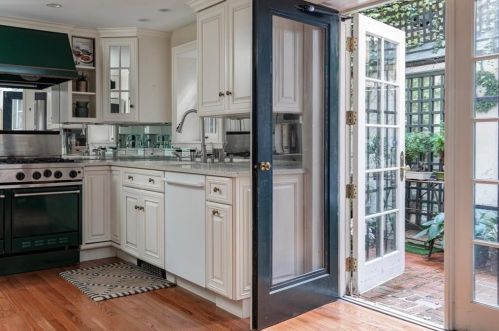 53 Chestnut St, Boston MA exterior