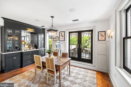 718 22nd St, Philadelphia PA 19130-0027 exterior