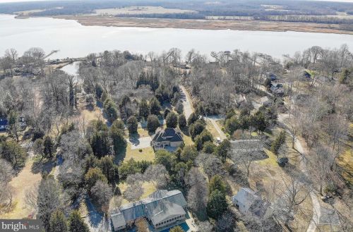 3300 Holland Clf Rd, Huntingtown MD 20639-9722 exterior