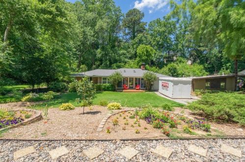 1422 Brook Valley Ln, Atlanta, GA 30324-3264