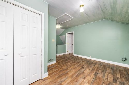 1627 Dagmar Ave, Pittsburgh PA 15216-3713 exterior