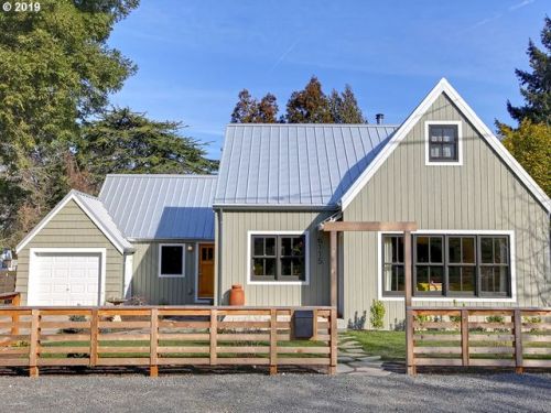 6115 Emerson St, Portland, OR 97218-3017