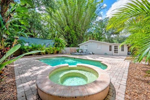 315 Haya St, Tampa FL  33603-1936 exterior