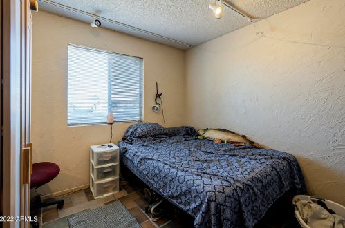 4741 Burgess Ln, Phoenix AZ  85042-5327 exterior