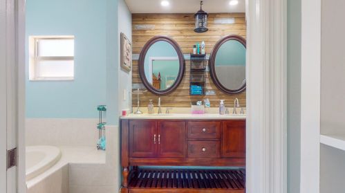 1080 Romaine Ln, Fort Pierce FL 34953-3675 exterior