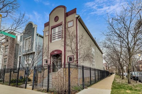 1301 Damen Ave, Chicago, IL 60622-1936