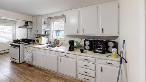 7 Franklin St, Woburn, MA 01801-2932