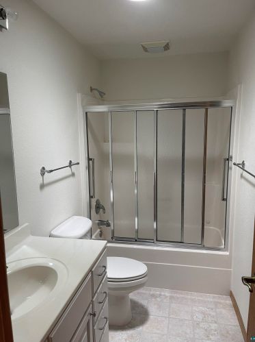 1148 Como Ave, Duluth MN 55811-2600 exterior