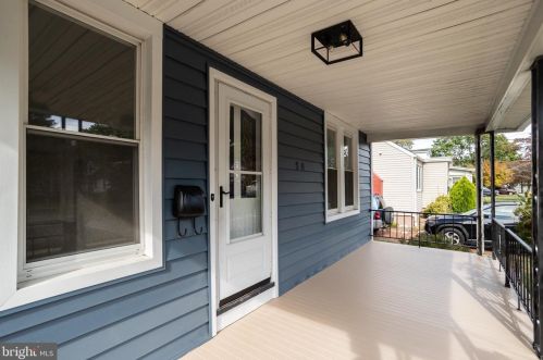 20 Crestmont Ave, Trenton, NJ 08618-1610