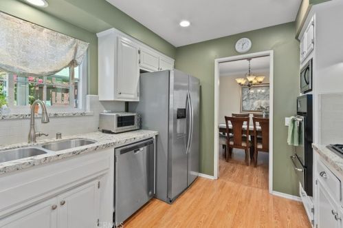 519 Candlewood St, Brea CA 92821-3619 exterior