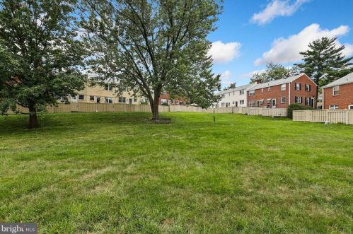 3760 Jason Ave, Alexandria VA 22302-1811 exterior