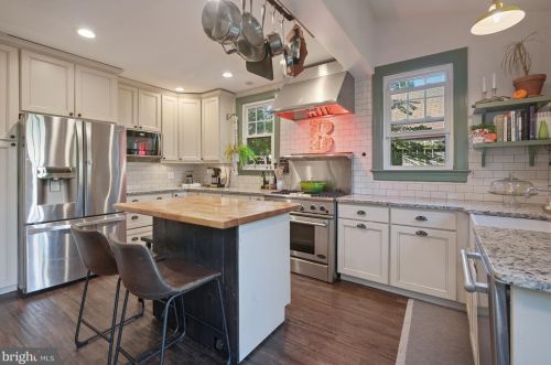 3670 Camden St, Washington DC 20020-1224 exterior