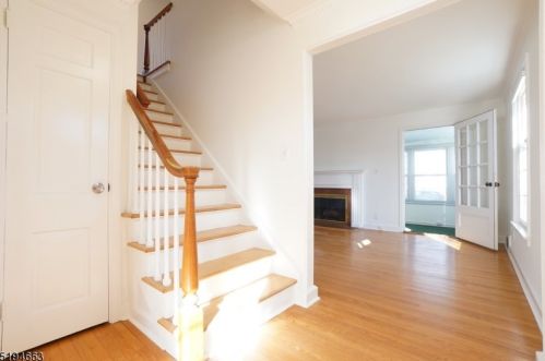 231 Short Hills Ave, Springfield NJ  07081-1009 exterior