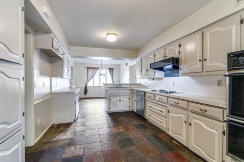 6937 Delmeta Dr, Dallas TX 75248-5529 exterior