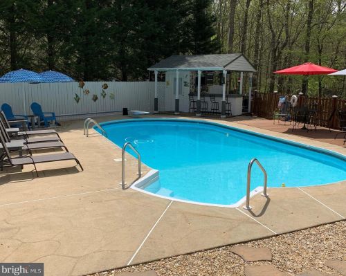 2440 Kimberly Ln, Huntingtown, MD 20639-8314