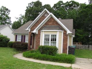 3303 Sparrowhawk Dr, High Point NC  27265-9350 exterior