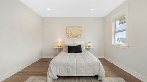 1837 Mozart St, Chicago IL 60647-5111 exterior