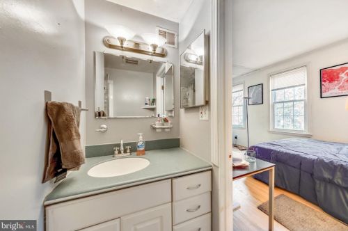 1768 T St, Washington DC 20009-7101 exterior