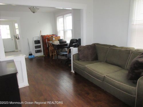 1811 Pine Ter, Belmar, NJ 07719-2920