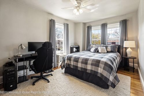 70 Emerald Pl, Clark NJ 07066-1410 exterior