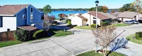 10 April Point Dr, Montgomery TX  77356-5811 exterior