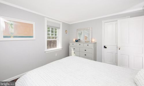 124 Fowler Ave, Tavistock NJ  08033-1337 exterior